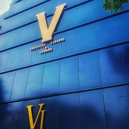 VI Hotel Бандунг Экстерьер фото