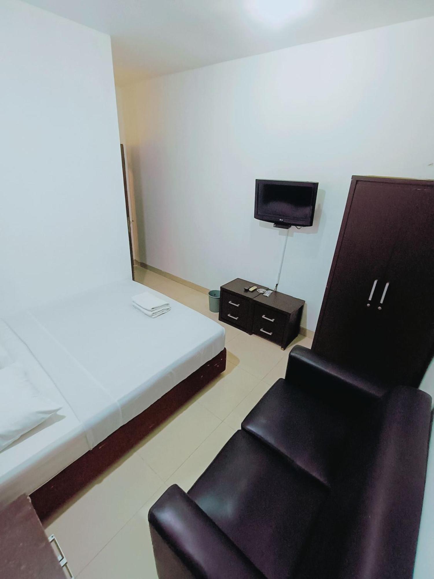 VI Hotel Бандунг Экстерьер фото